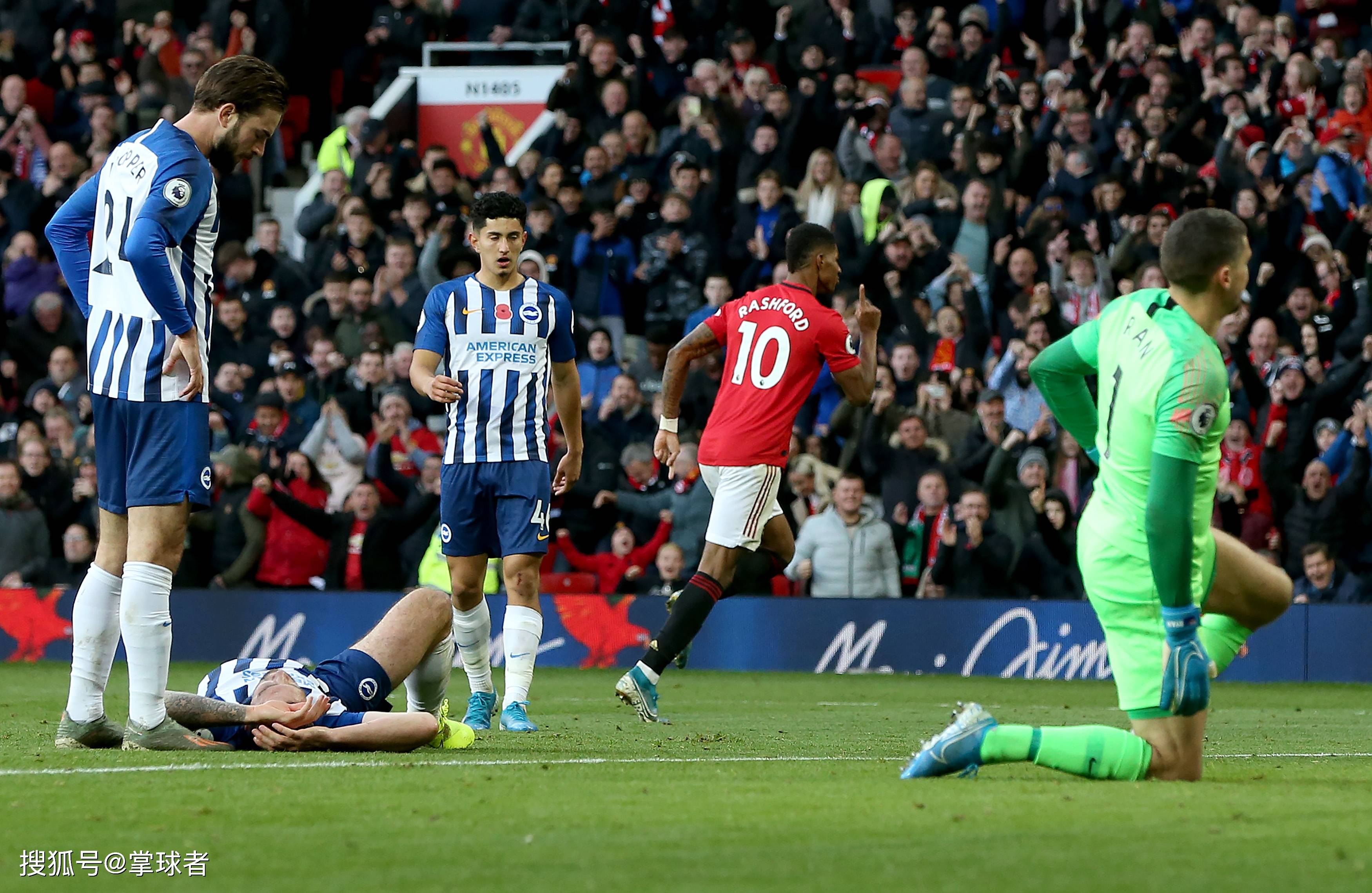 数位居队内 数位居队内