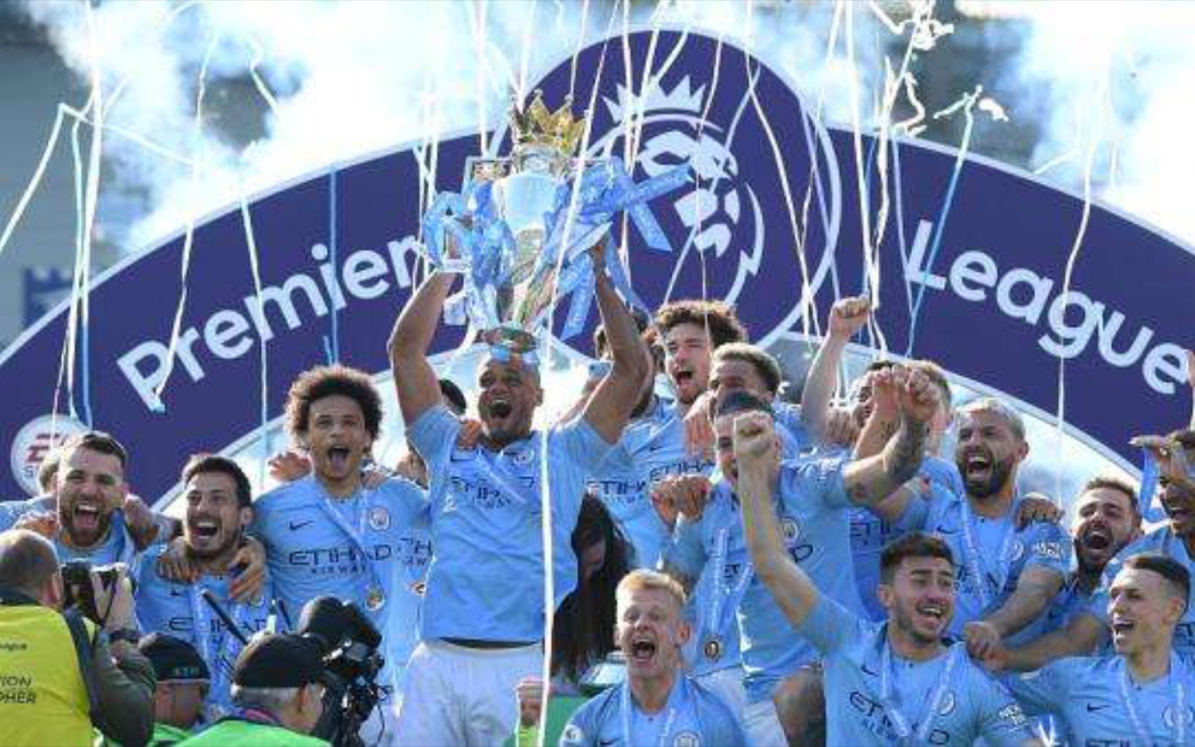 中拔得头筹 中拔得头筹